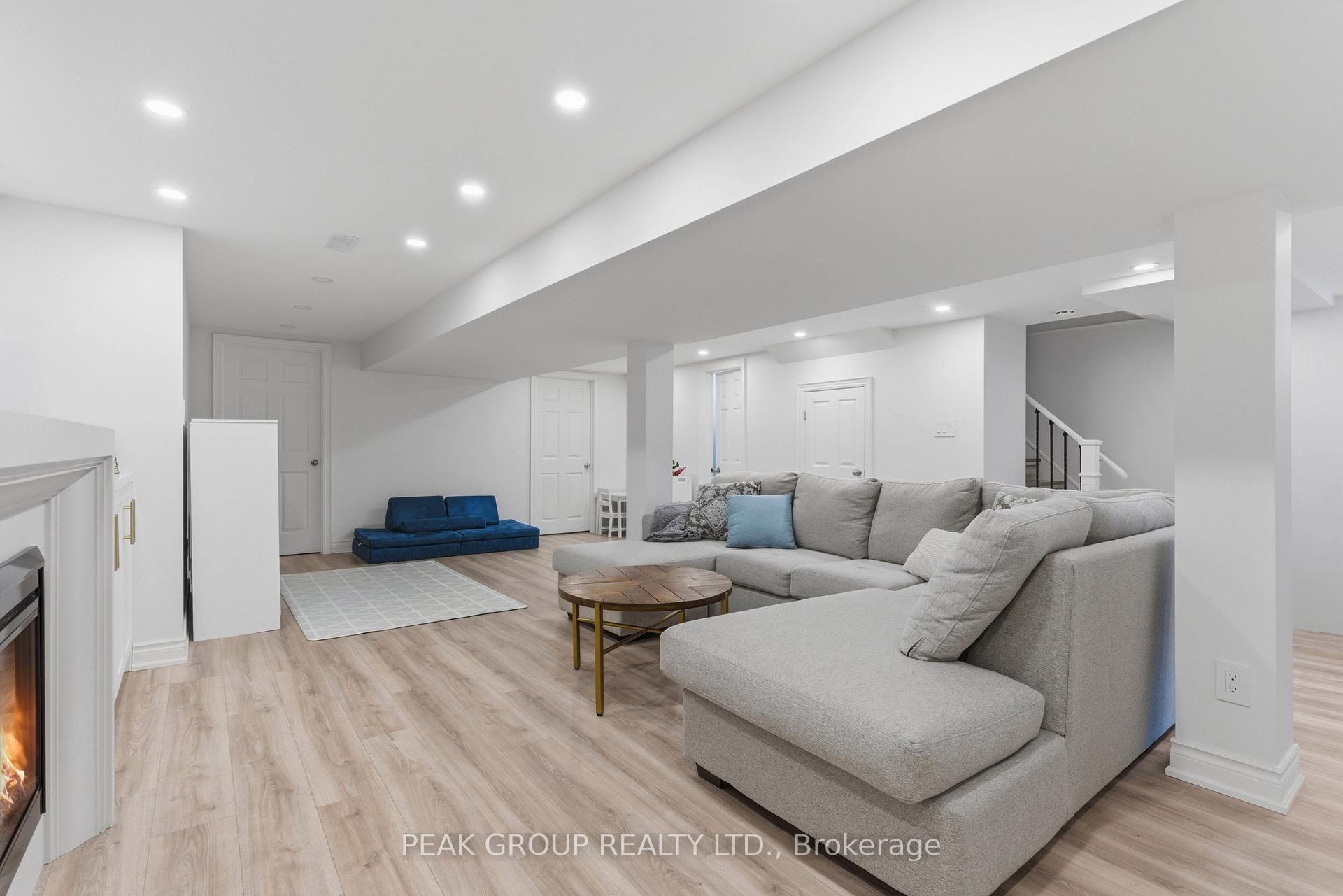 Photo 19 of 6408 Gore Street, Niagara Falls, Stamford — HOMEH