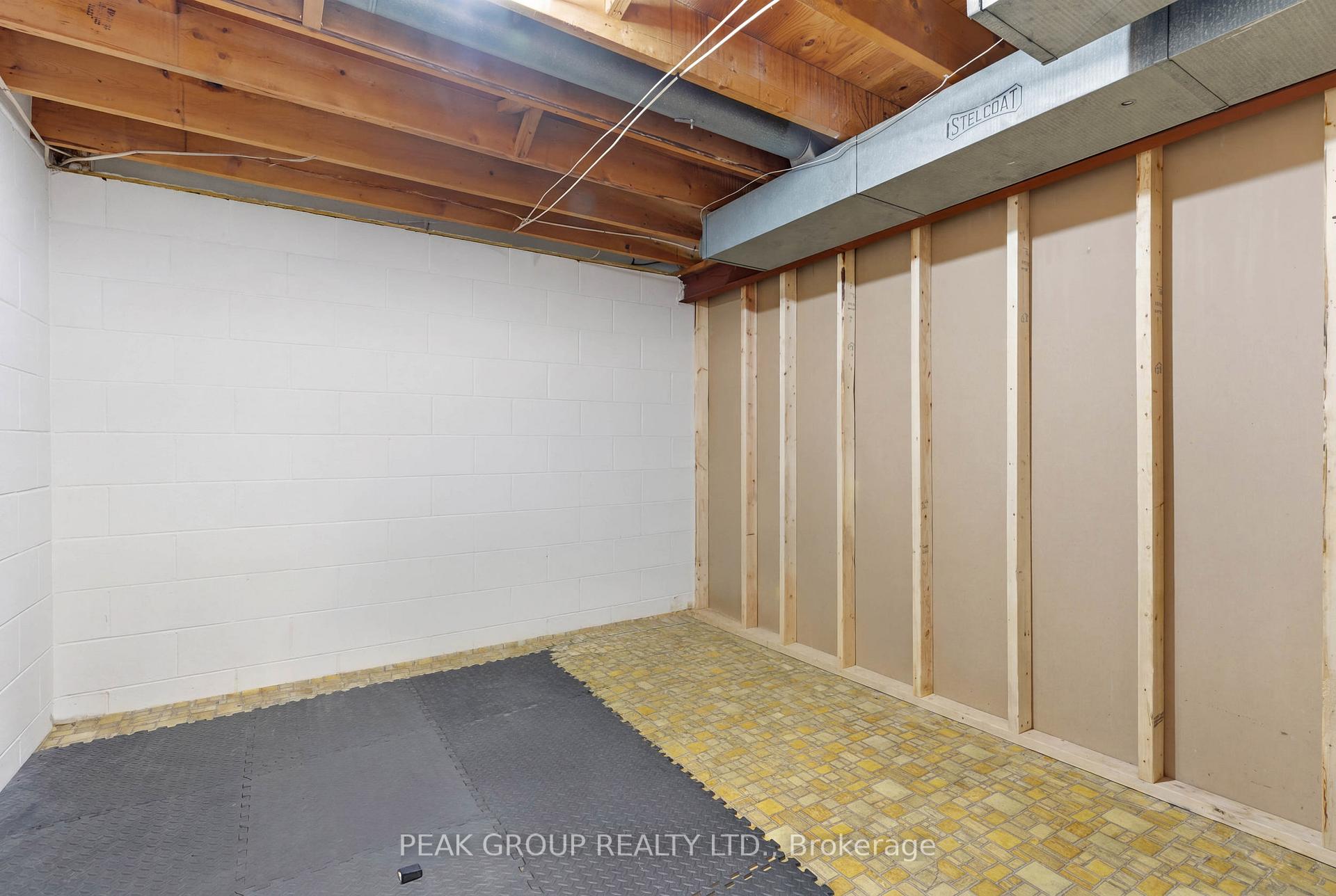 Photo 26 of 6408 Gore Street, Niagara Falls, Stamford — HOMEH