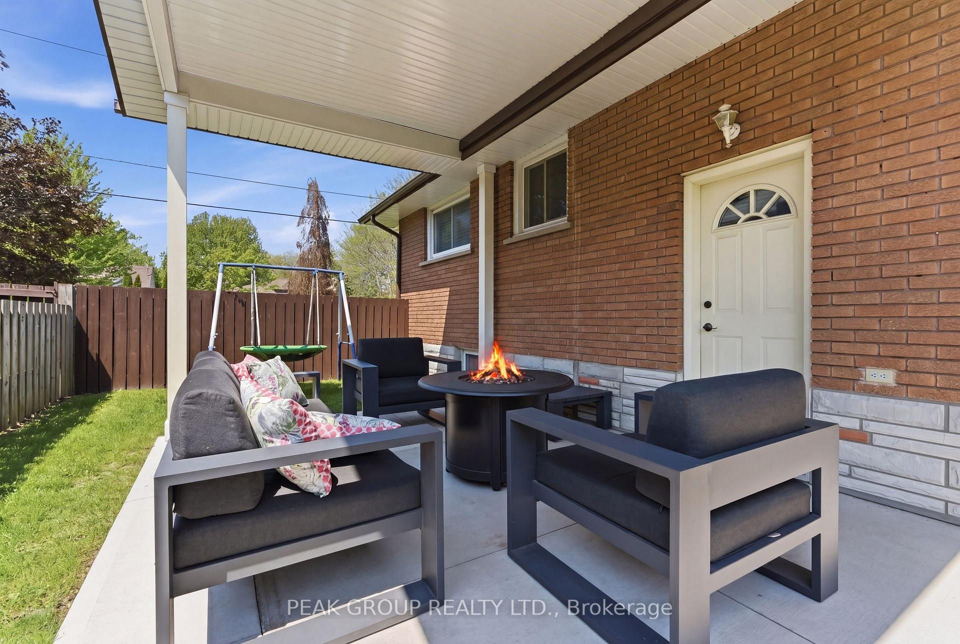 Photo 28 of 6408 Gore Street, Niagara Falls, Stamford — HOMEH