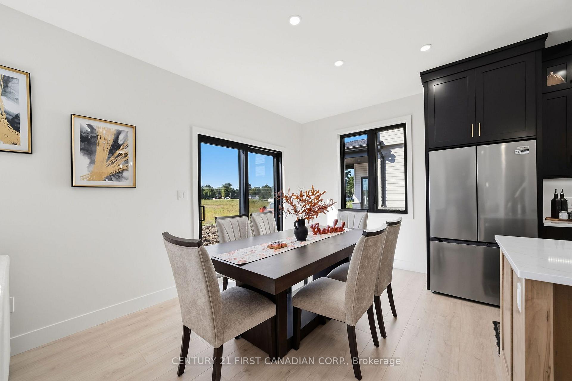 Photo 11 of 121 Addison Avenue, Lucan Biddulph, Lucan — HOMEH