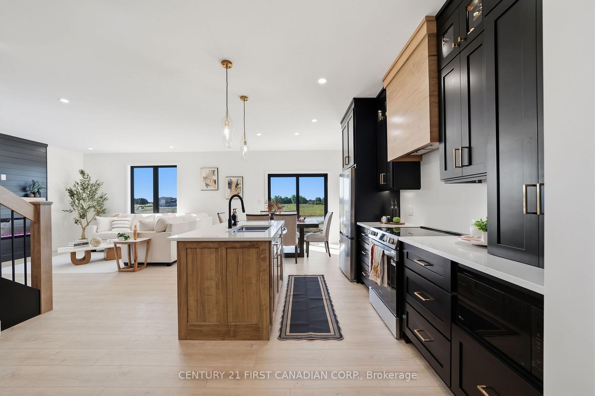 Photo 14 of 121 Addison Avenue, Lucan Biddulph, Lucan — HOMEH
