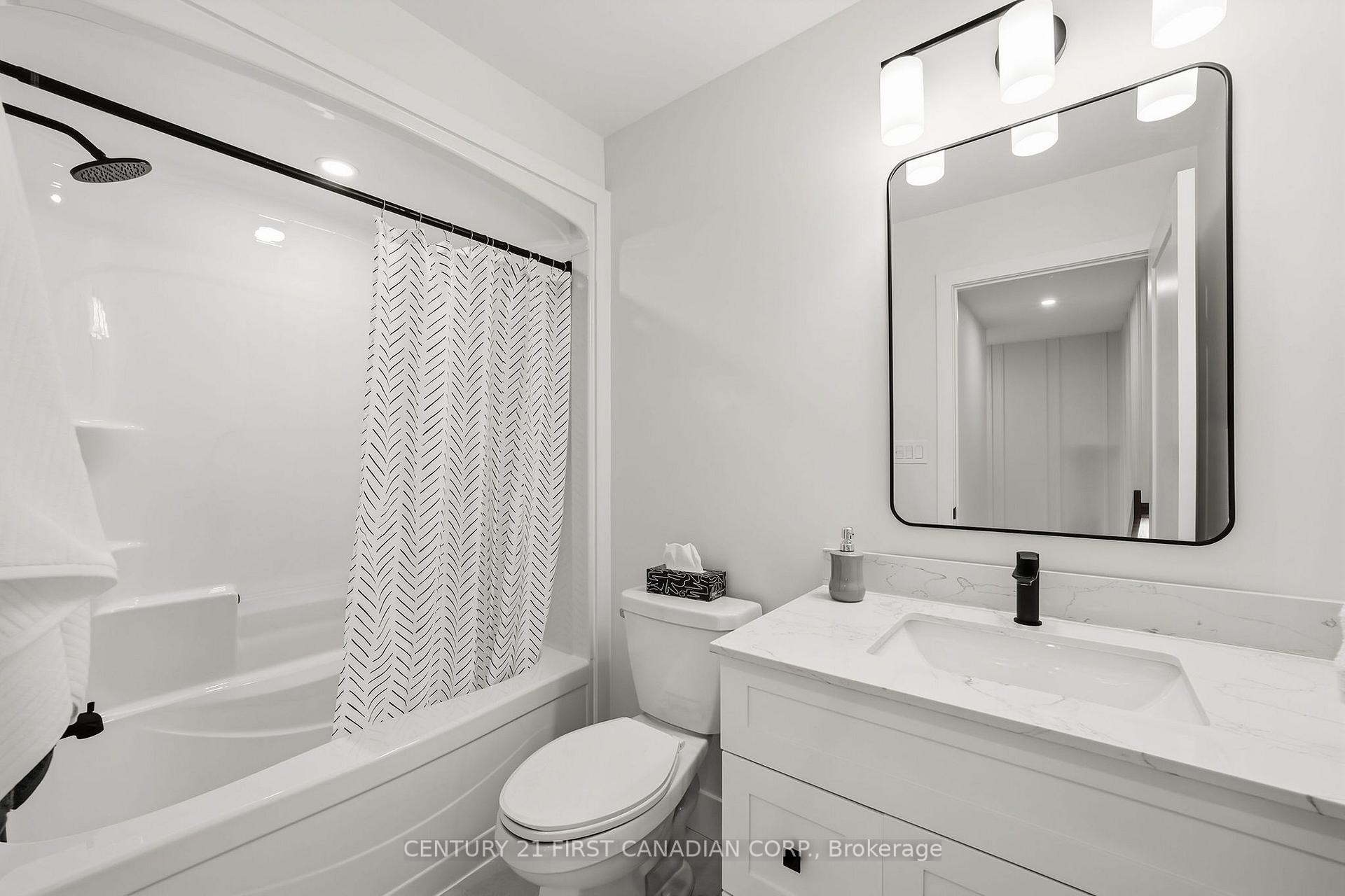 Photo 25 of 121 Addison Avenue, Lucan Biddulph, Lucan — HOMEH