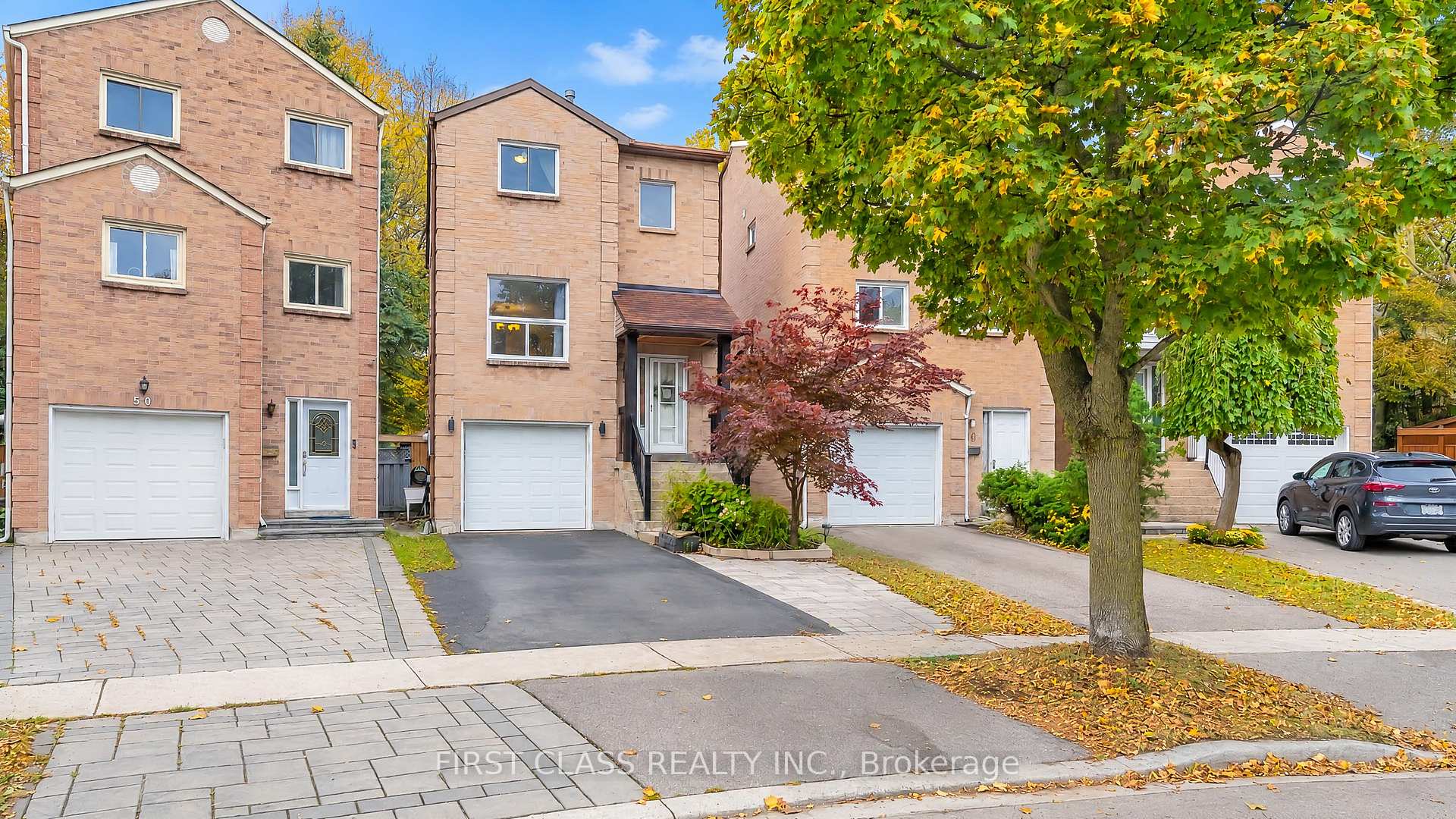 Photo 3 of 48 Cottonwood Court, Markham, Bayview Fairway-Bayview Country Club Estates — HOMEH