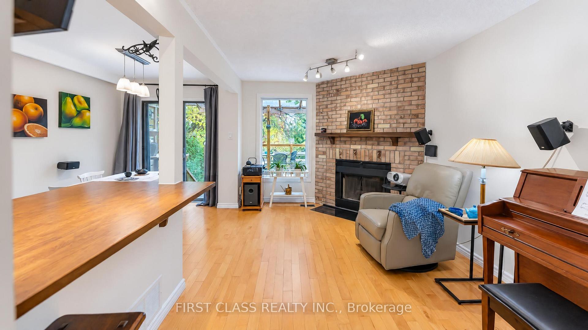 Photo 10 of 48 Cottonwood Court, Markham, Bayview Fairway-Bayview Country Club Estates — HOMEH