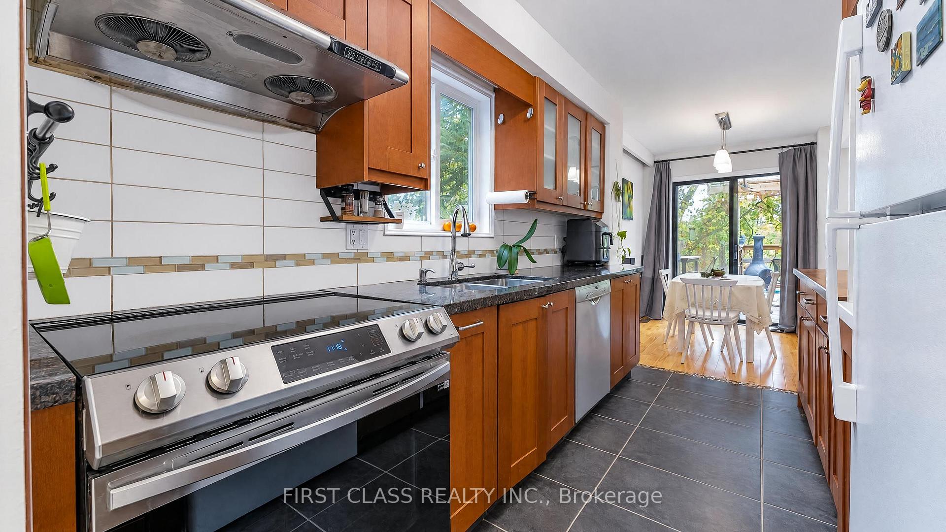 Photo 17 of 48 Cottonwood Court, Markham, Bayview Fairway-Bayview Country Club Estates — HOMEH