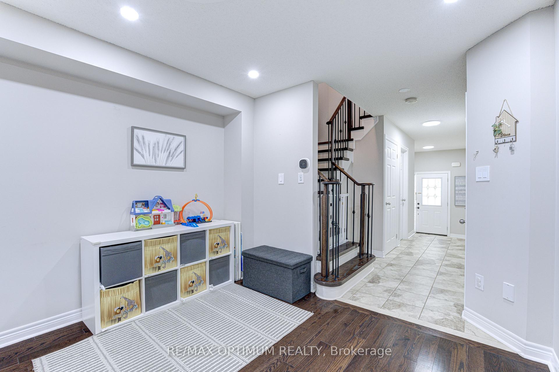 Photo 13 of 31 Keywood Street, Ajax, South East — HOMEH