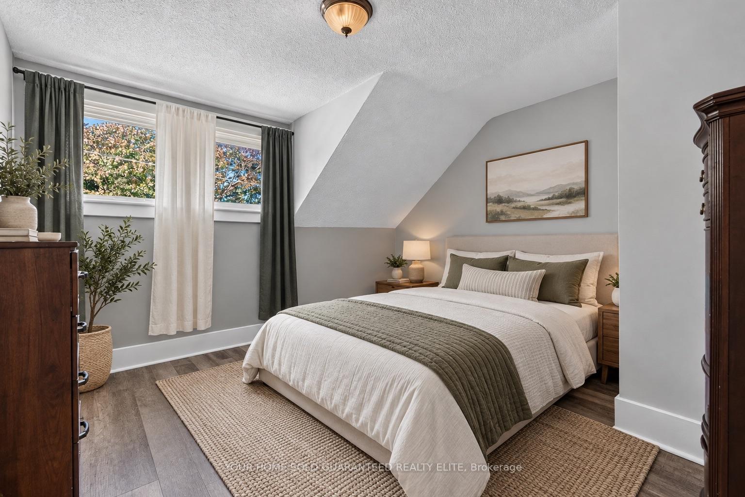 Photo 12 of 4648 Stanley Avenue, Niagara Falls, Cherrywood — HOMEH