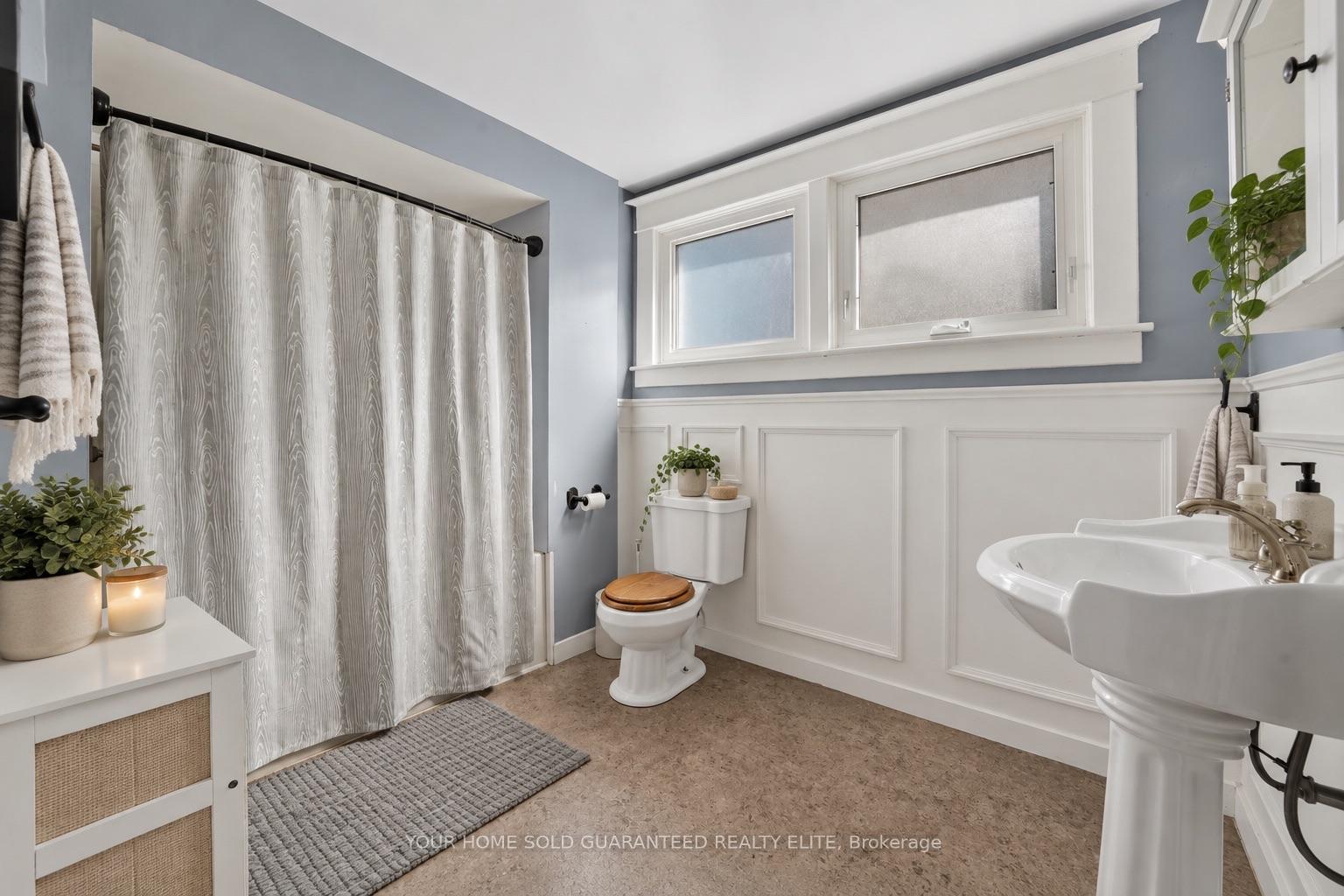 Photo 13 of 4648 Stanley Avenue, Niagara Falls, Cherrywood — HOMEH