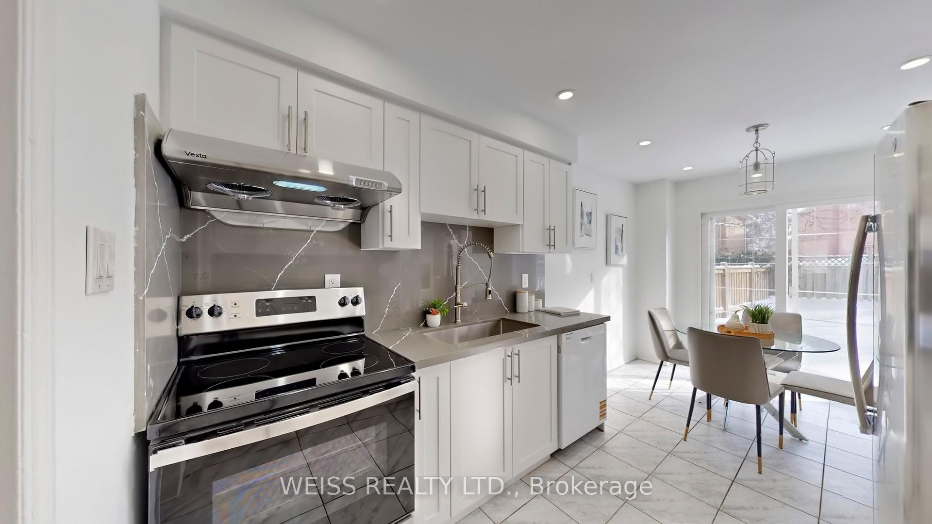 Photo 11 of 9 Tralee Street, Brampton, Heart Lake West — HOMEH
