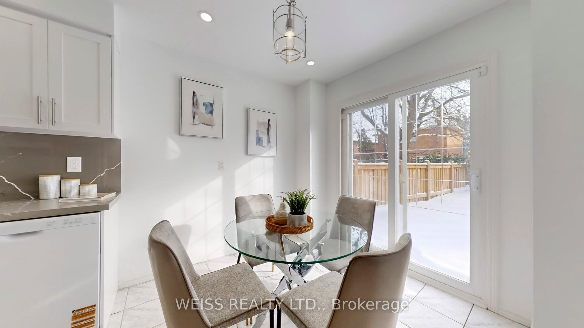Photo 14 of 9 Tralee Street, Brampton, Heart Lake West — HOMEH