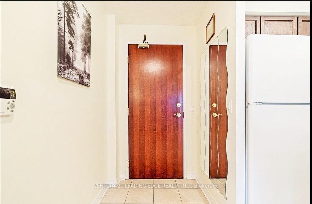 Photo 4 of Unit 505, 5 Michael Power Place, Etobicoke, Islington-City Centre West — HOMEH