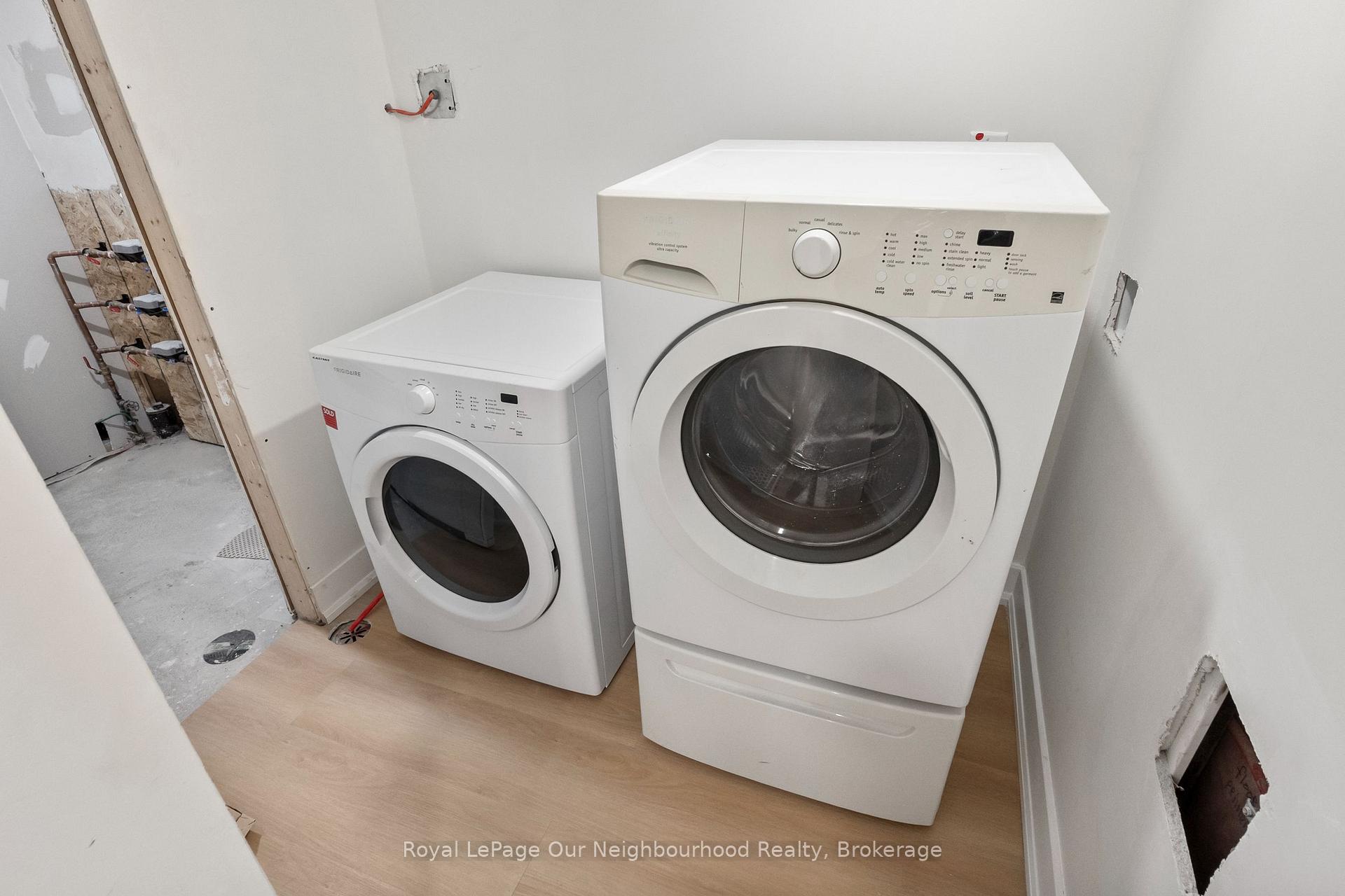 Photo 7 of Unit B, 513 Parkhill Road, Peterborough, Town Ward 3 — HOMEH