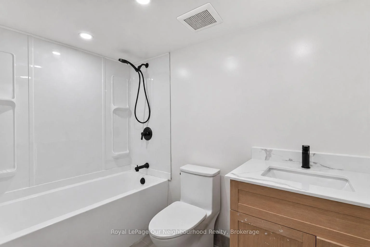 Photo 6 of Unit B, 513 Parkhill Road, Peterborough, Town Ward 3 — HOMEH