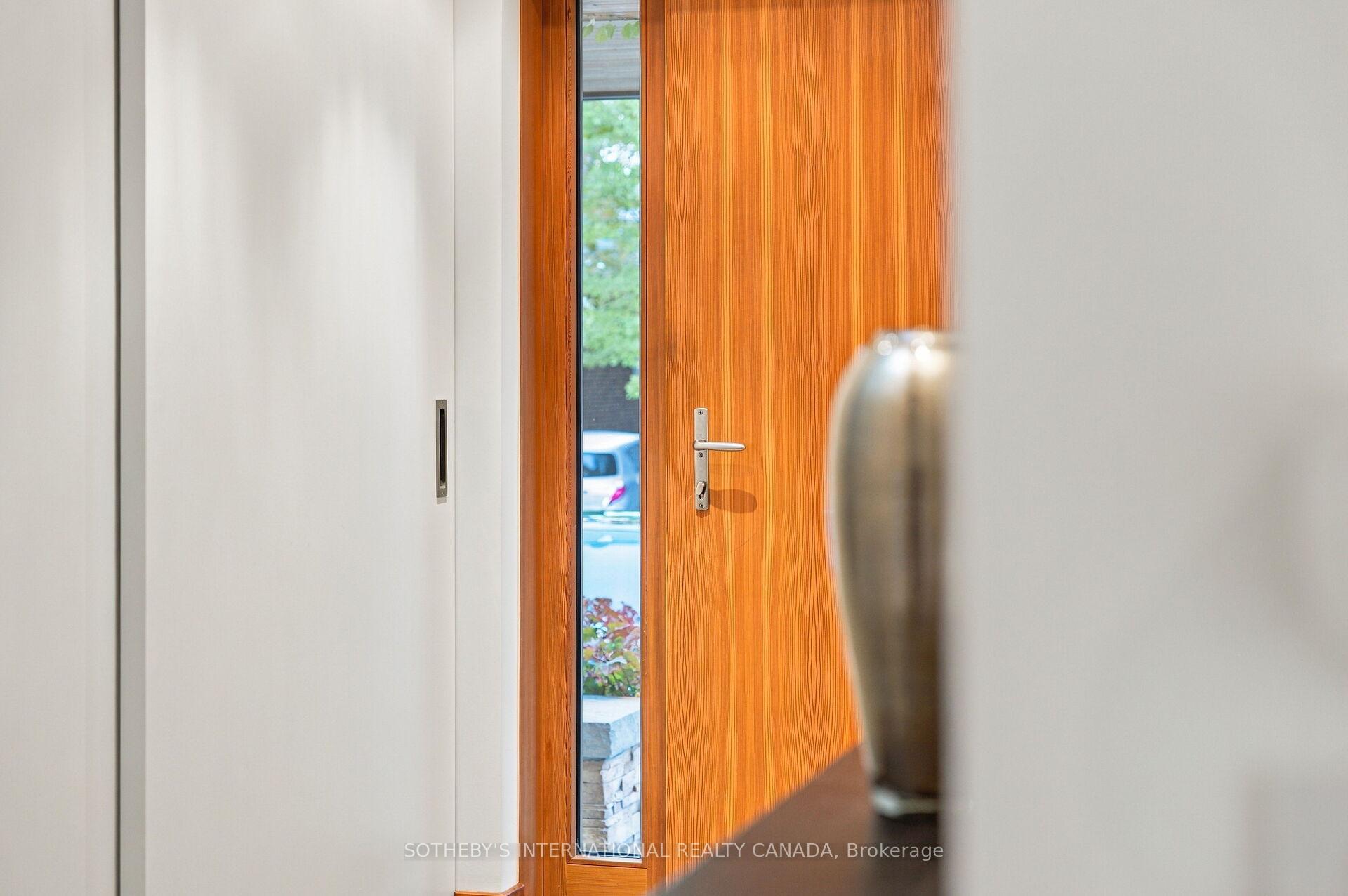 Photo 8 of 16 Sunnybrook Road, Toronto, High Park-Swansea — HOMEH