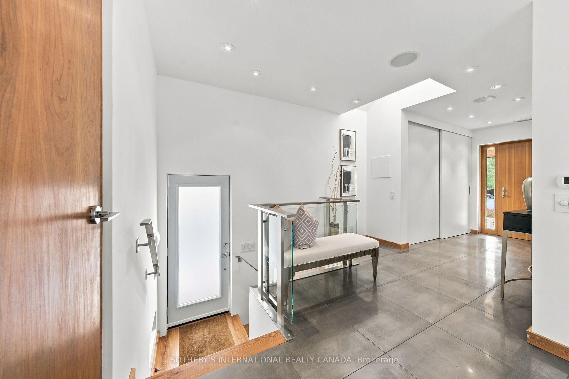 Photo 15 of 16 Sunnybrook Road, Toronto, High Park-Swansea — HOMEH