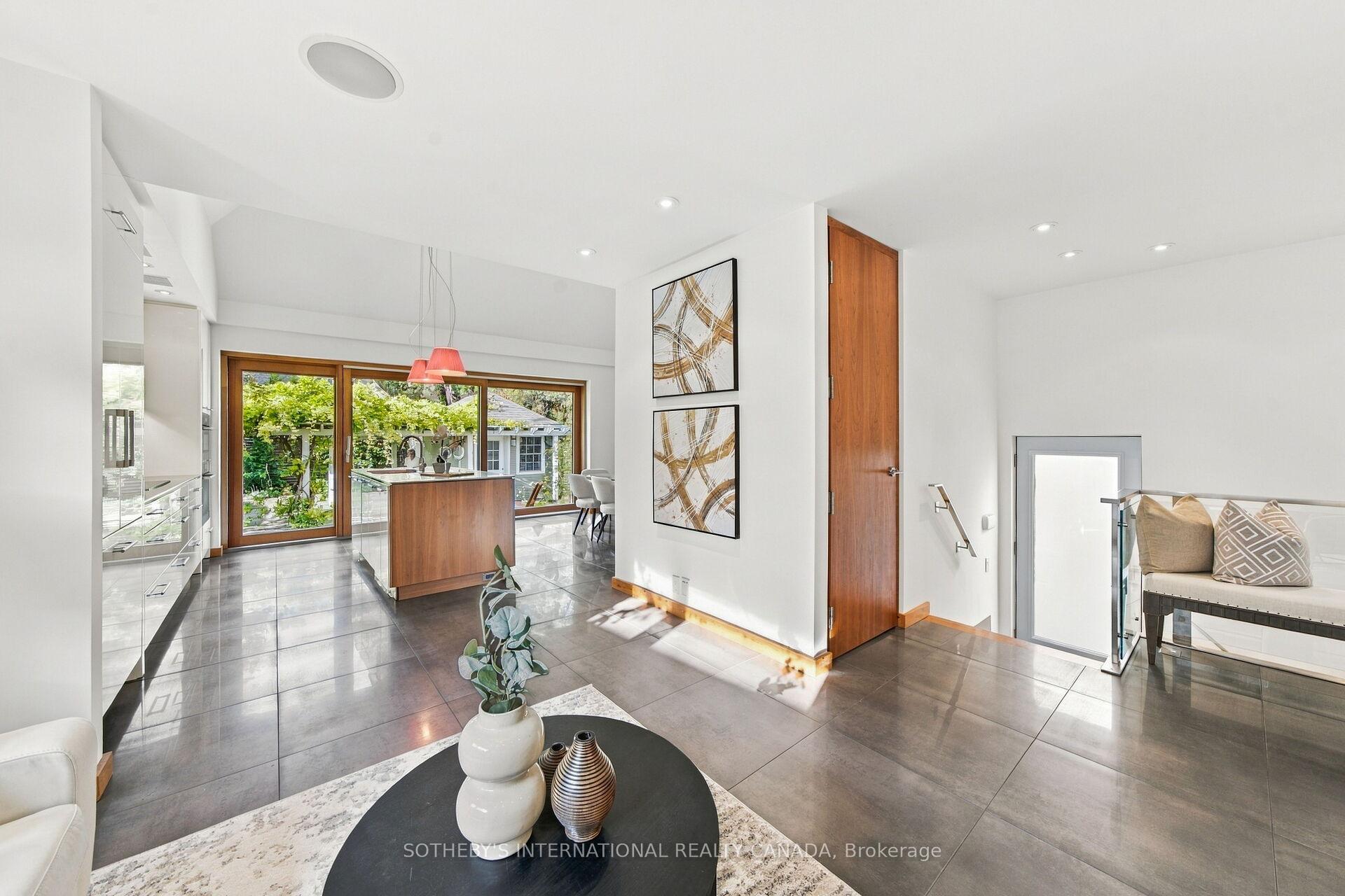 Photo 22 of 16 Sunnybrook Road, Toronto, High Park-Swansea — HOMEH