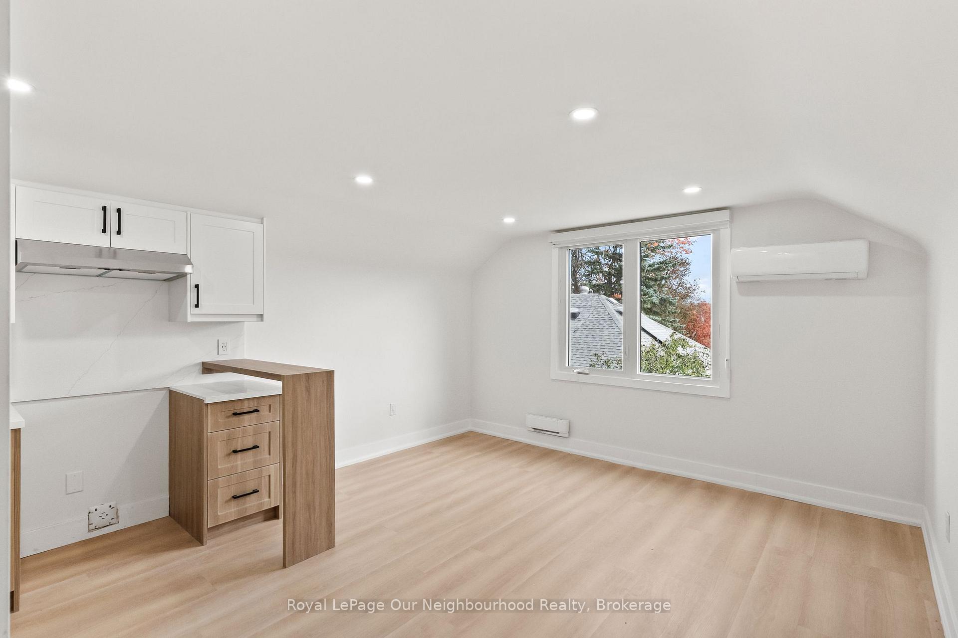 Photo 4 of Unit C, 513 Parkhill Road, Peterborough, Town Ward 3 — HOMEH