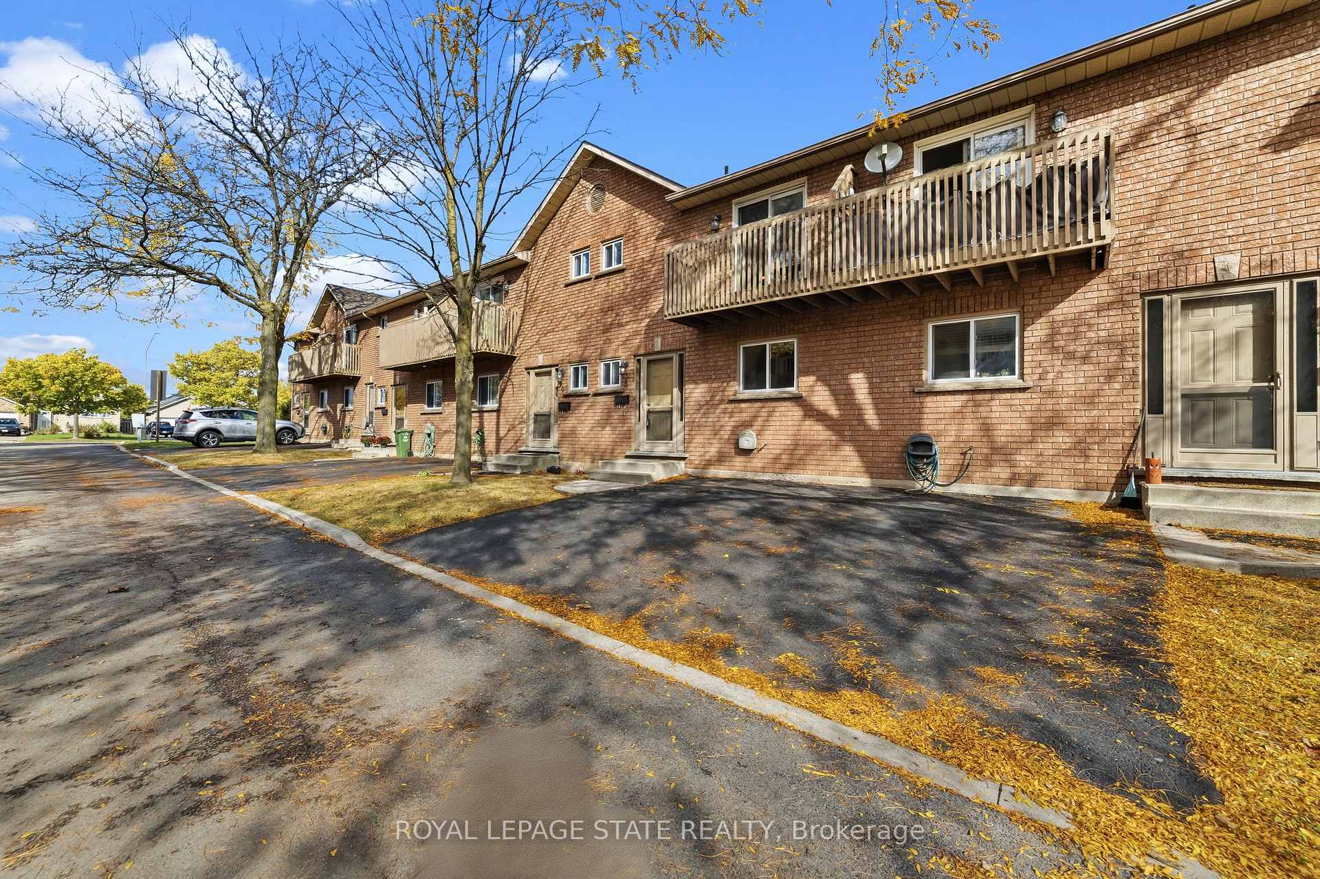 Photo 2 of Unit 5, 1475 Upper Gage Avenue, Hamilton, Randall — HOMEH