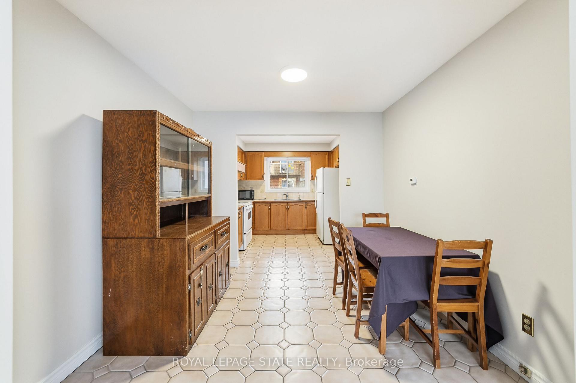 Photo 12 of Unit 5, 1475 Upper Gage Avenue, Hamilton, Randall — HOMEH
