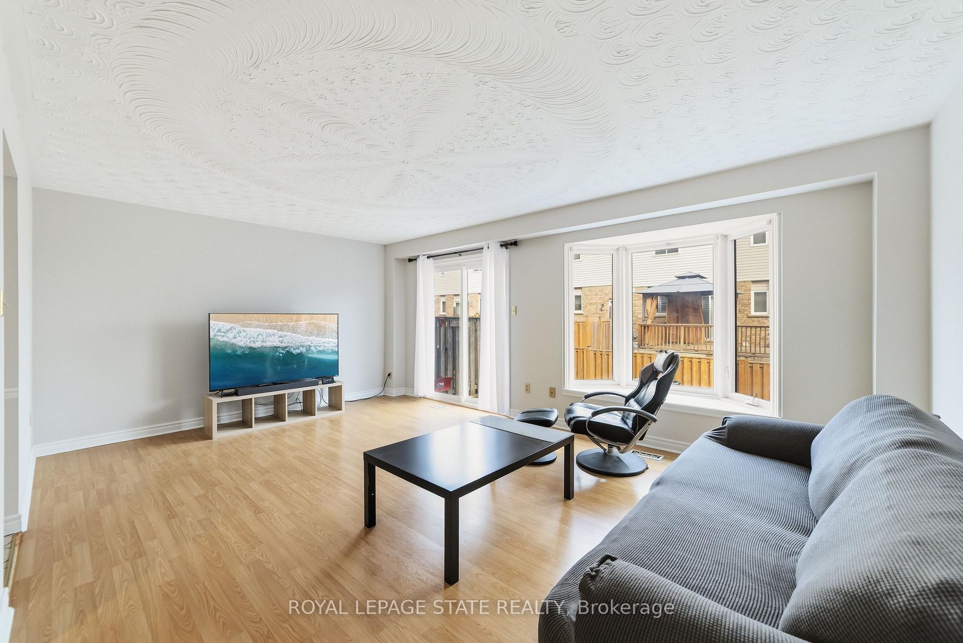 Photo 14 of Unit 5, 1475 Upper Gage Avenue, Hamilton, Randall — HOMEH