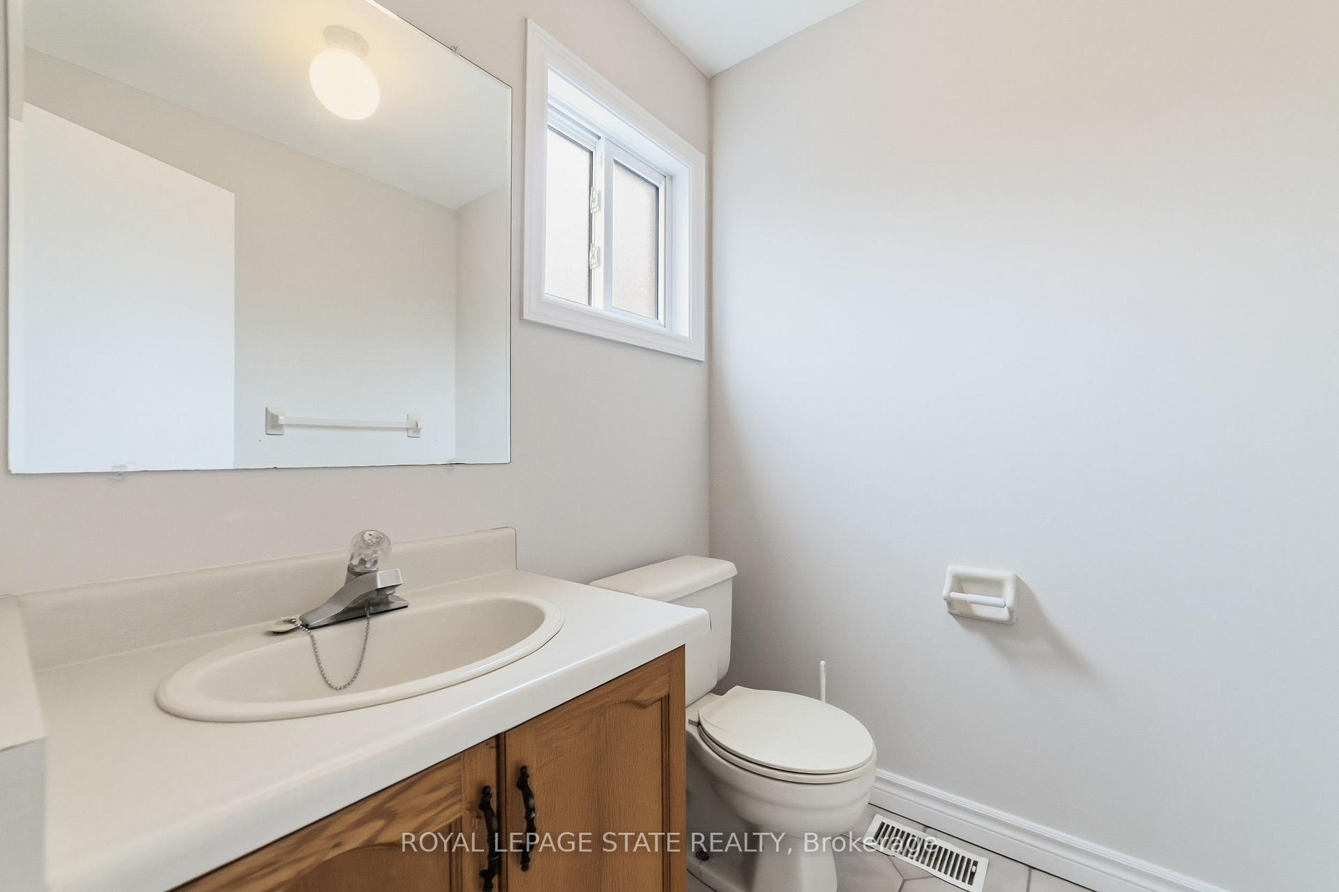 Photo 23 of Unit 5, 1475 Upper Gage Avenue, Hamilton, Randall — HOMEH