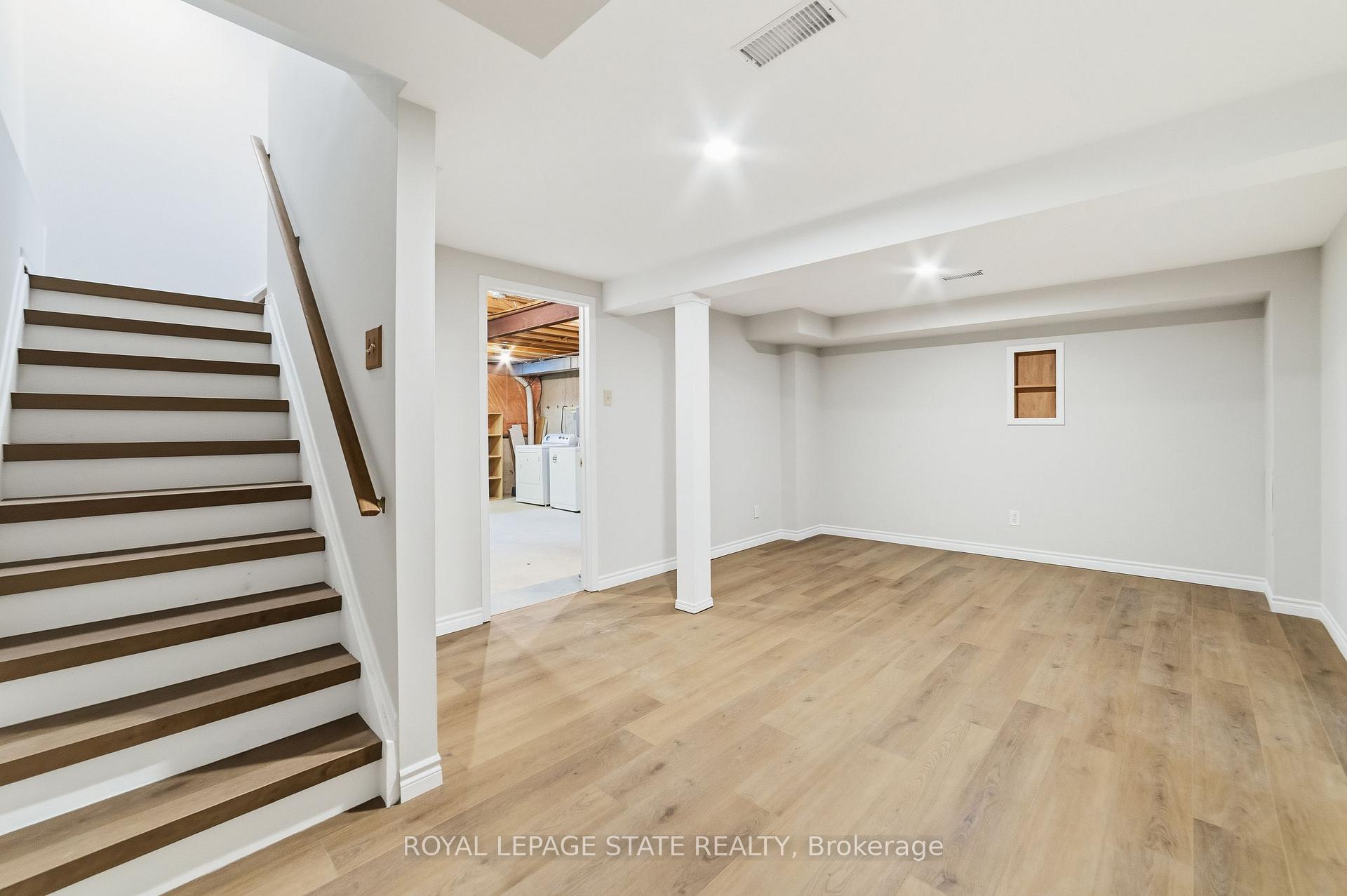 Photo 31 of Unit 5, 1475 Upper Gage Avenue, Hamilton, Randall — HOMEH
