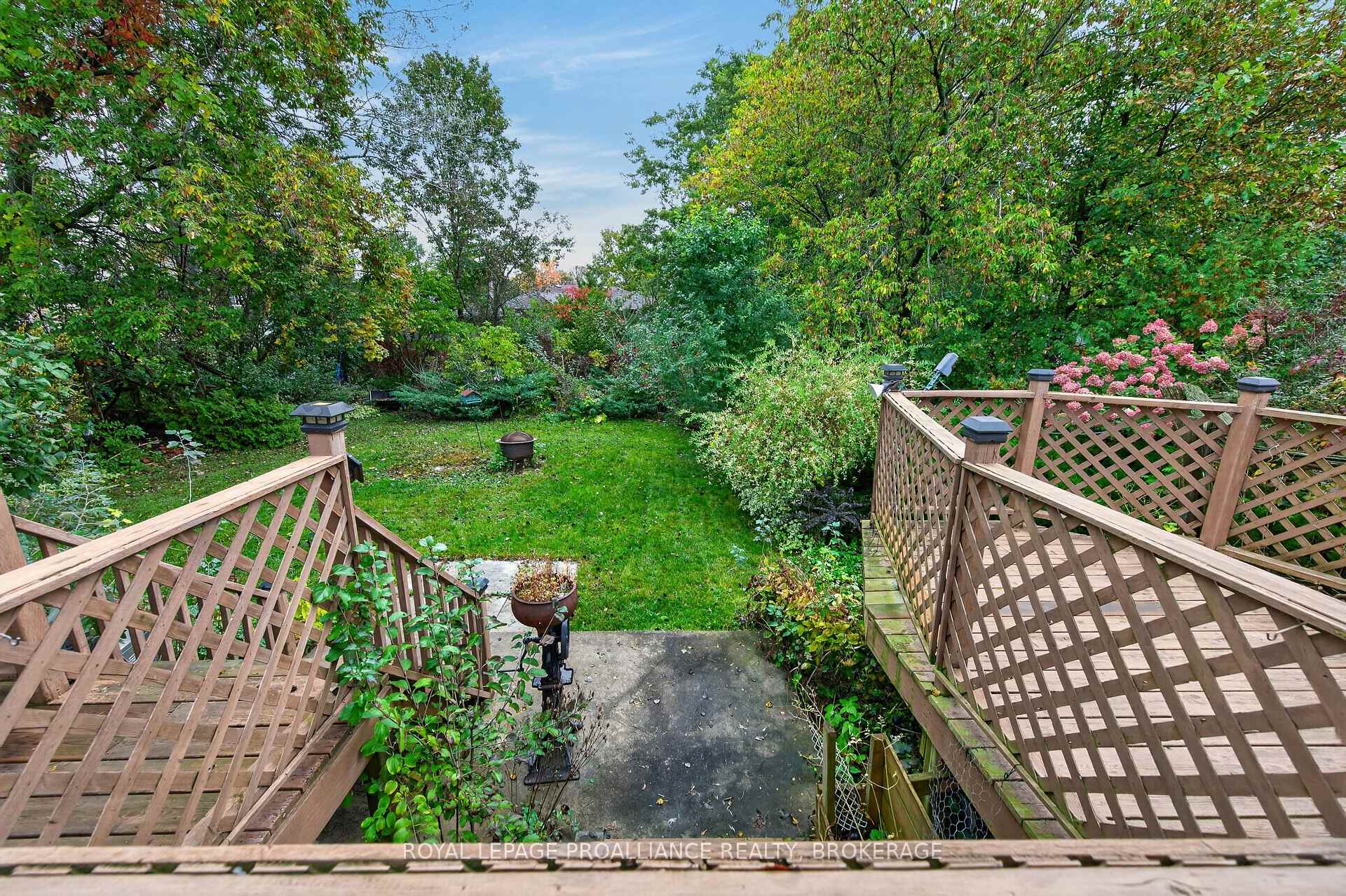 Photo 27 of 39 Fairfield Boulevard, Loyalist, Amherstview — HOMEH