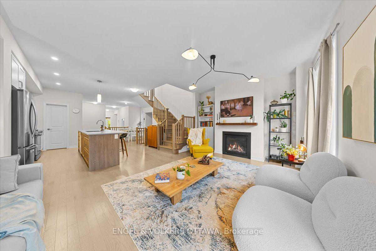Photo 18 of 124 Patchell Place N, North Grenville, North Grenville Twp (Kemptville South) — HOMEH