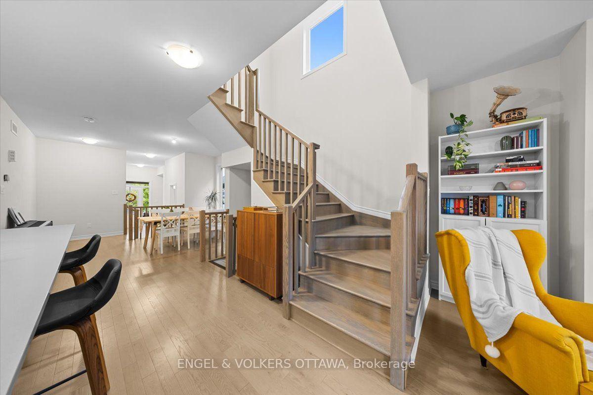 Photo 20 of 124 Patchell Place N, North Grenville, North Grenville Twp (Kemptville South) — HOMEH