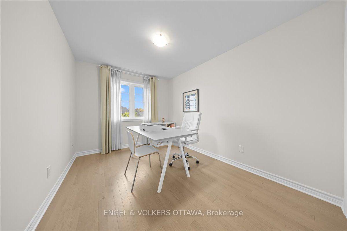 Photo 32 of 124 Patchell Place N, North Grenville, North Grenville Twp (Kemptville South) — HOMEH