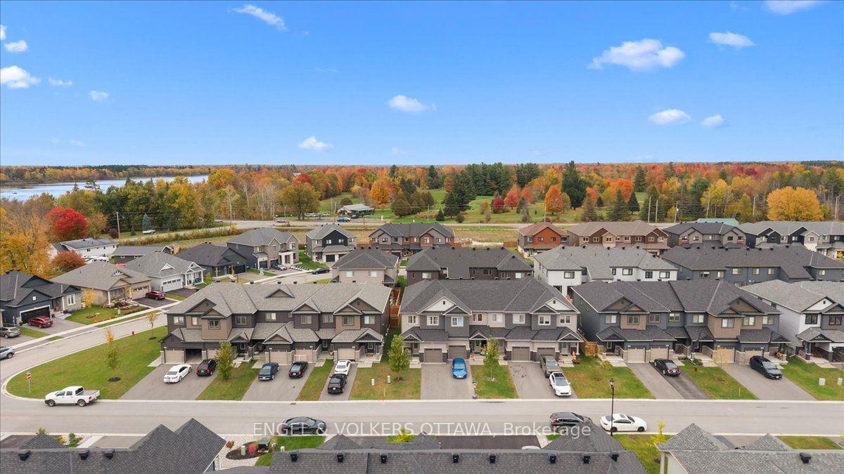 Photo 42 of 124 Patchell Place N, North Grenville, North Grenville Twp (Kemptville South) — HOMEH