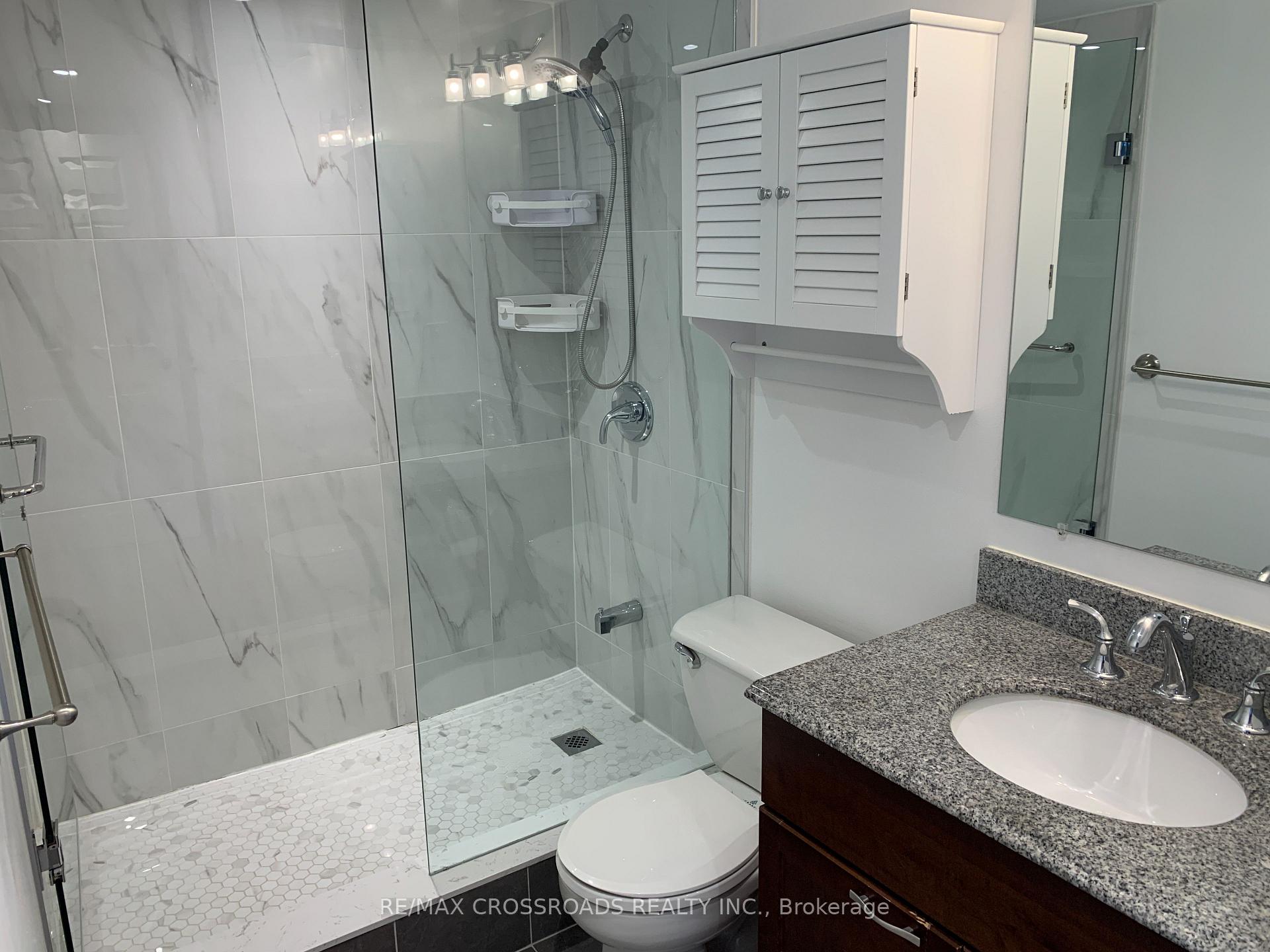 Photo 3 of Unit 1211, 43 Eglinton Avenue E, Toronto, Mount Pleasant West — HOMEH