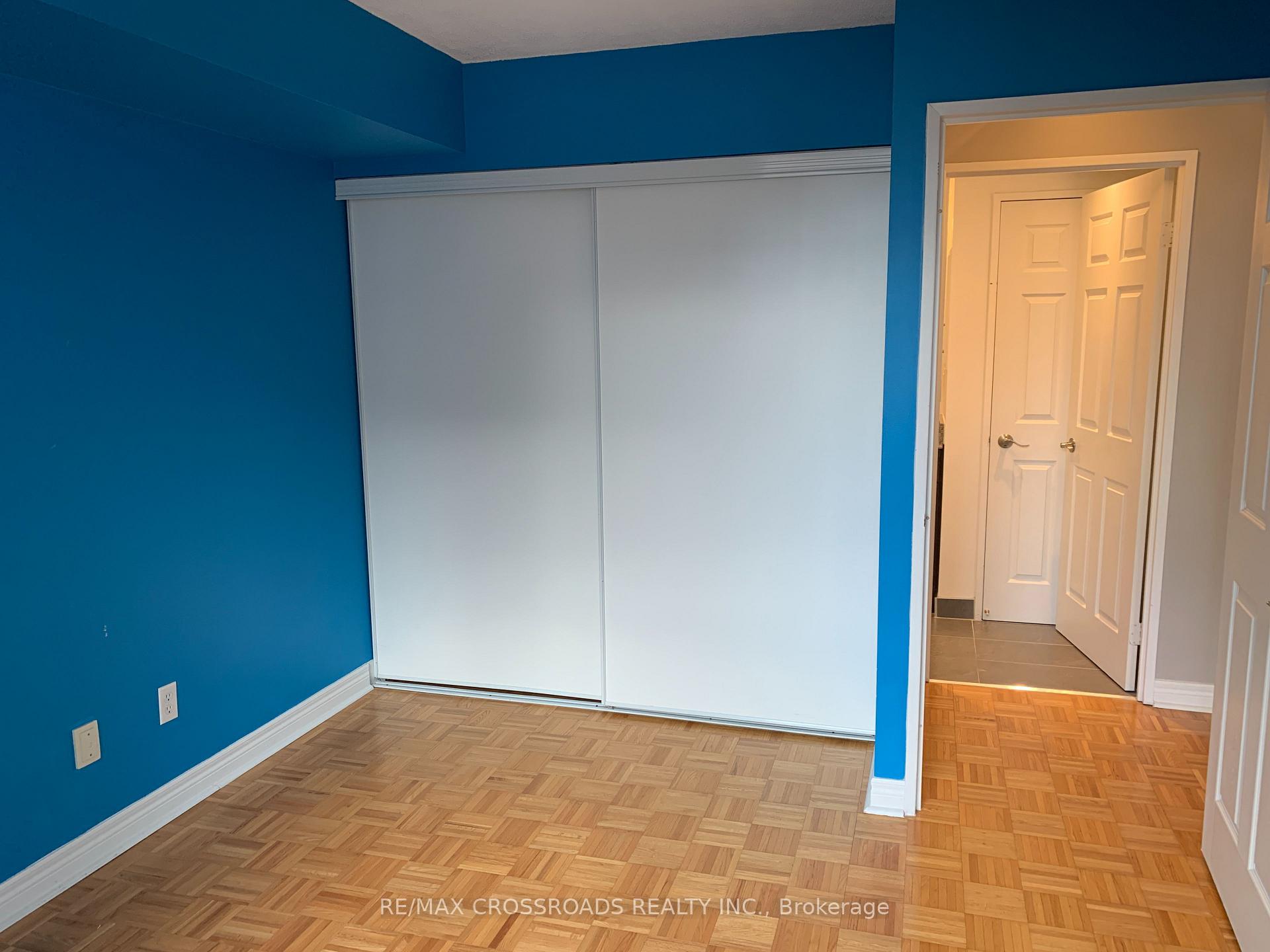 Photo 7 of Unit 1211, 43 Eglinton Avenue E, Toronto, Mount Pleasant West — HOMEH