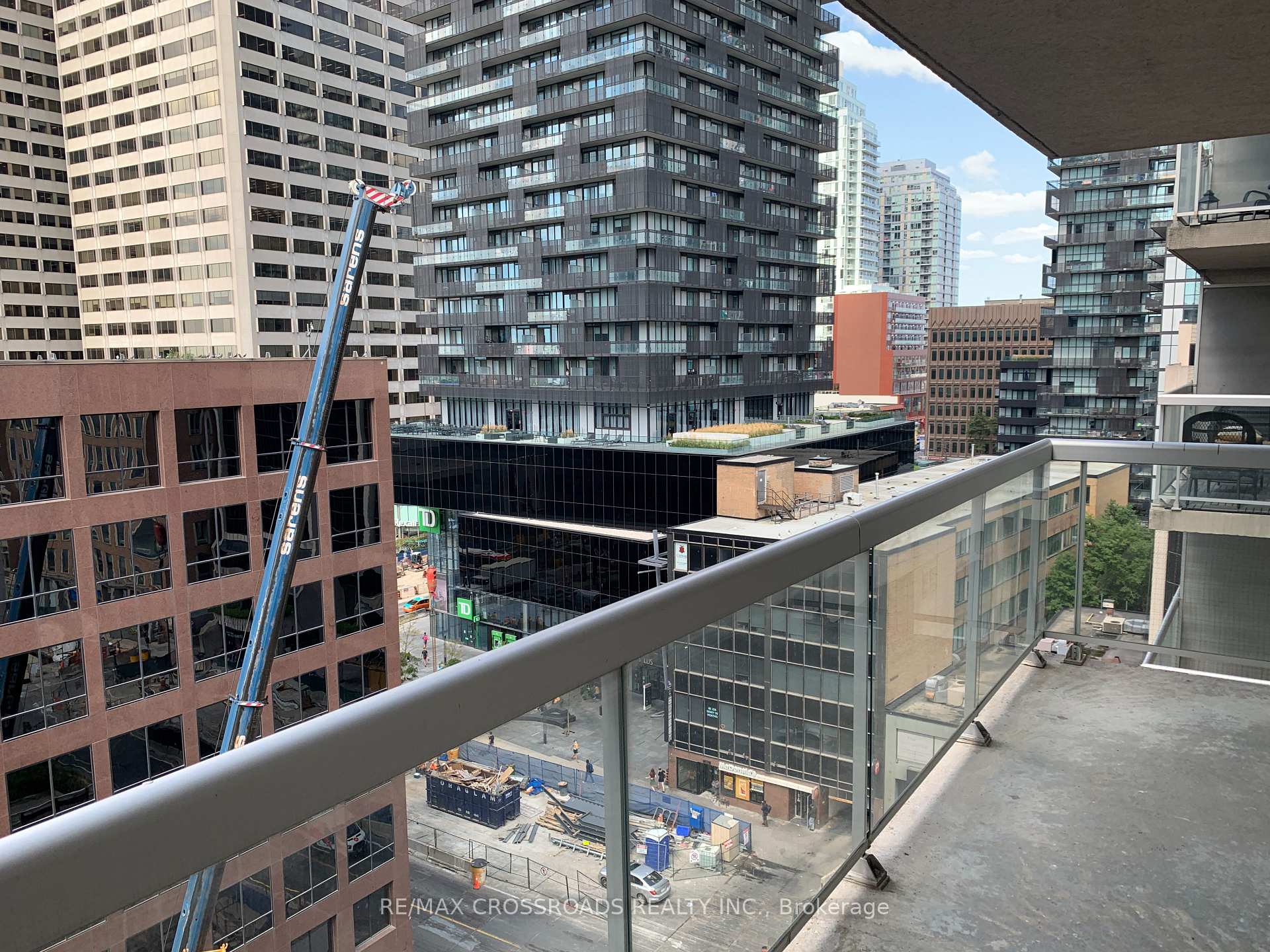 Photo 12 of Unit 1211, 43 Eglinton Avenue E, Toronto, Mount Pleasant West — HOMEH