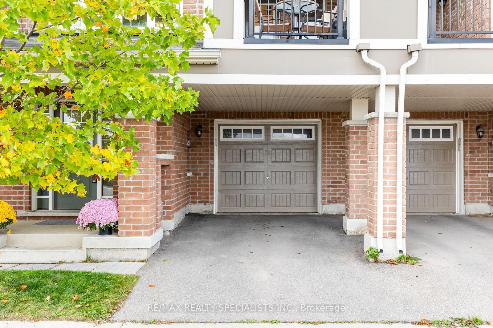 Photo 2 of 149 Asleton Boulevard, Milton, Willmott — HOMEH