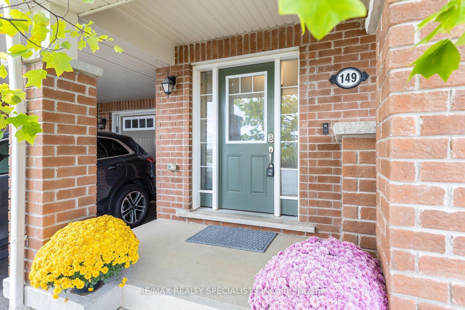 Photo 3 of 149 Asleton Boulevard, Milton, Willmott — HOMEH