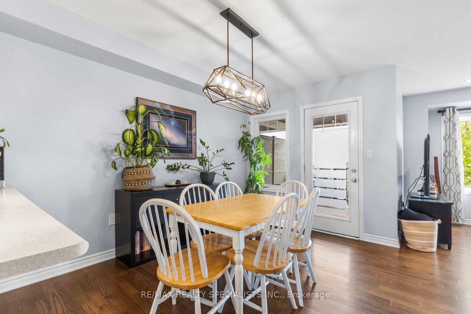 Photo 12 of 149 Asleton Boulevard, Milton, Willmott — HOMEH