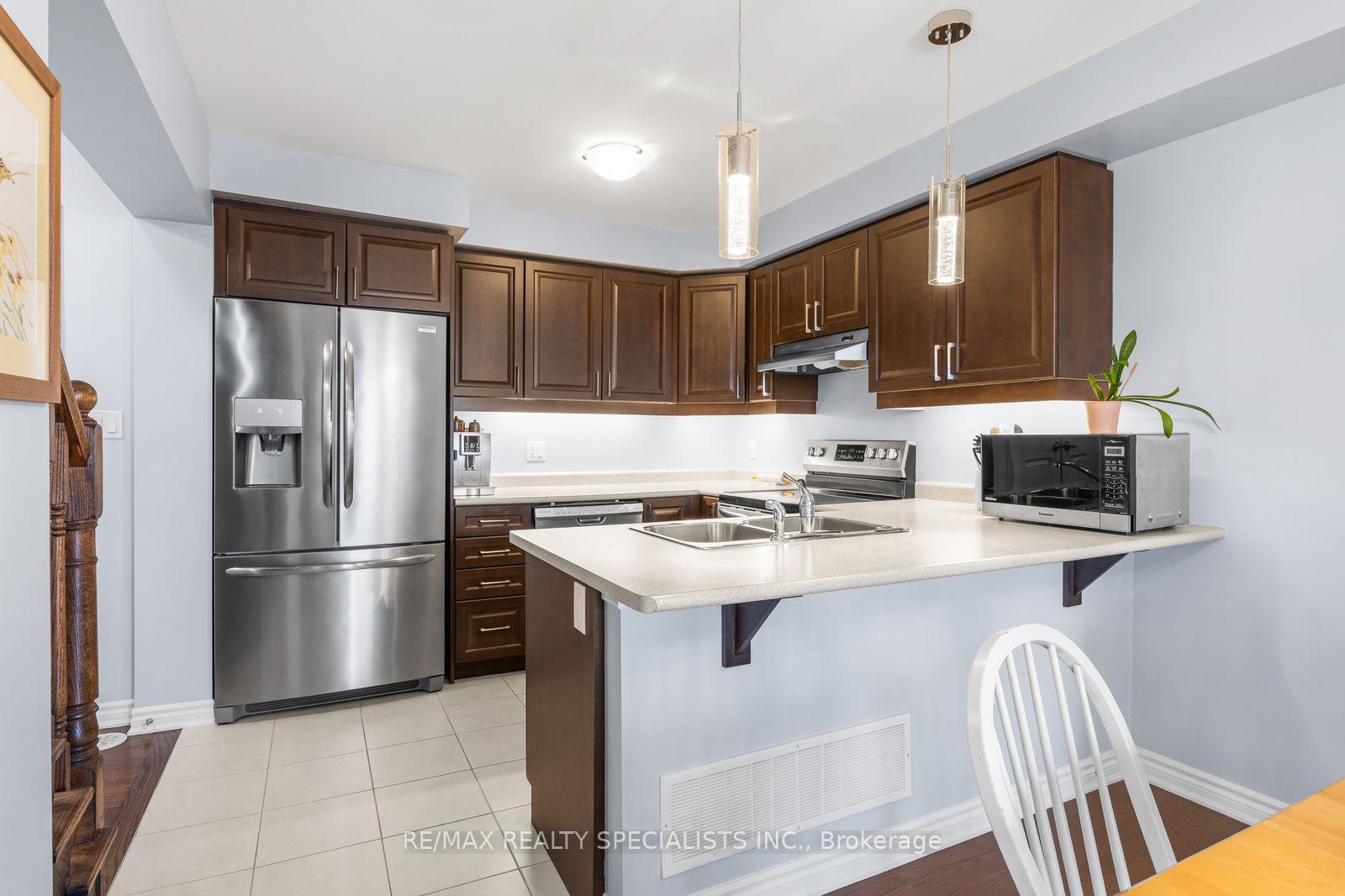 Photo 13 of 149 Asleton Boulevard, Milton, Willmott — HOMEH