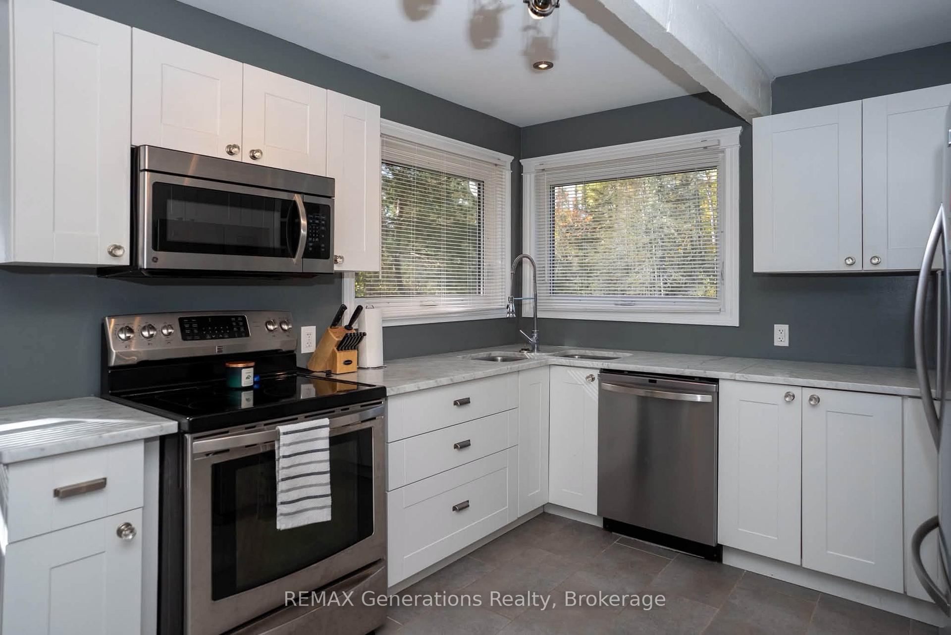 Photo 9 of 475 Hazelwood Drive, Thunder Bay, McIntyre North — HOMEH