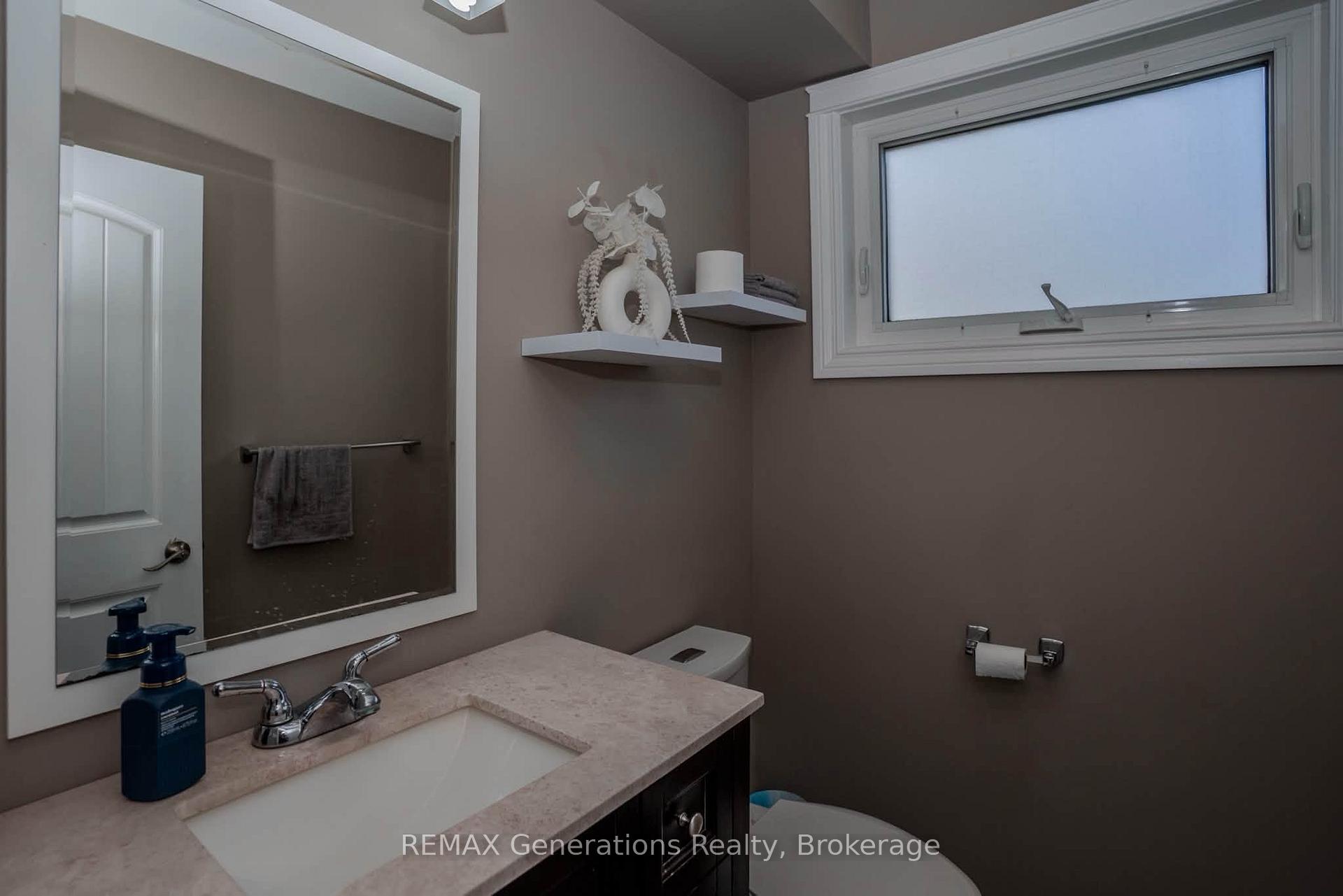 Photo 12 of 475 Hazelwood Drive, Thunder Bay, McIntyre North — HOMEH