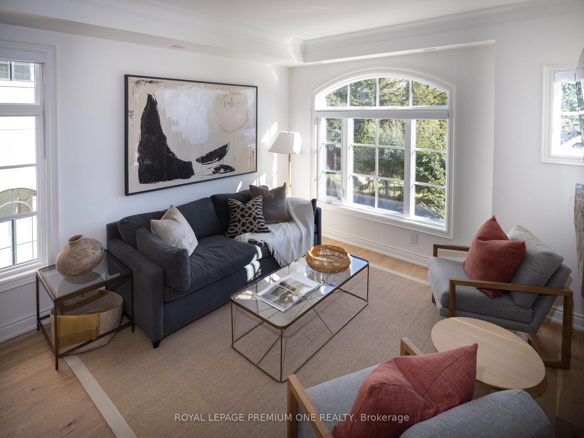 Photo 9 of 20 Earlington Avenue, Etobicoke, Kingsway South — HOMEH