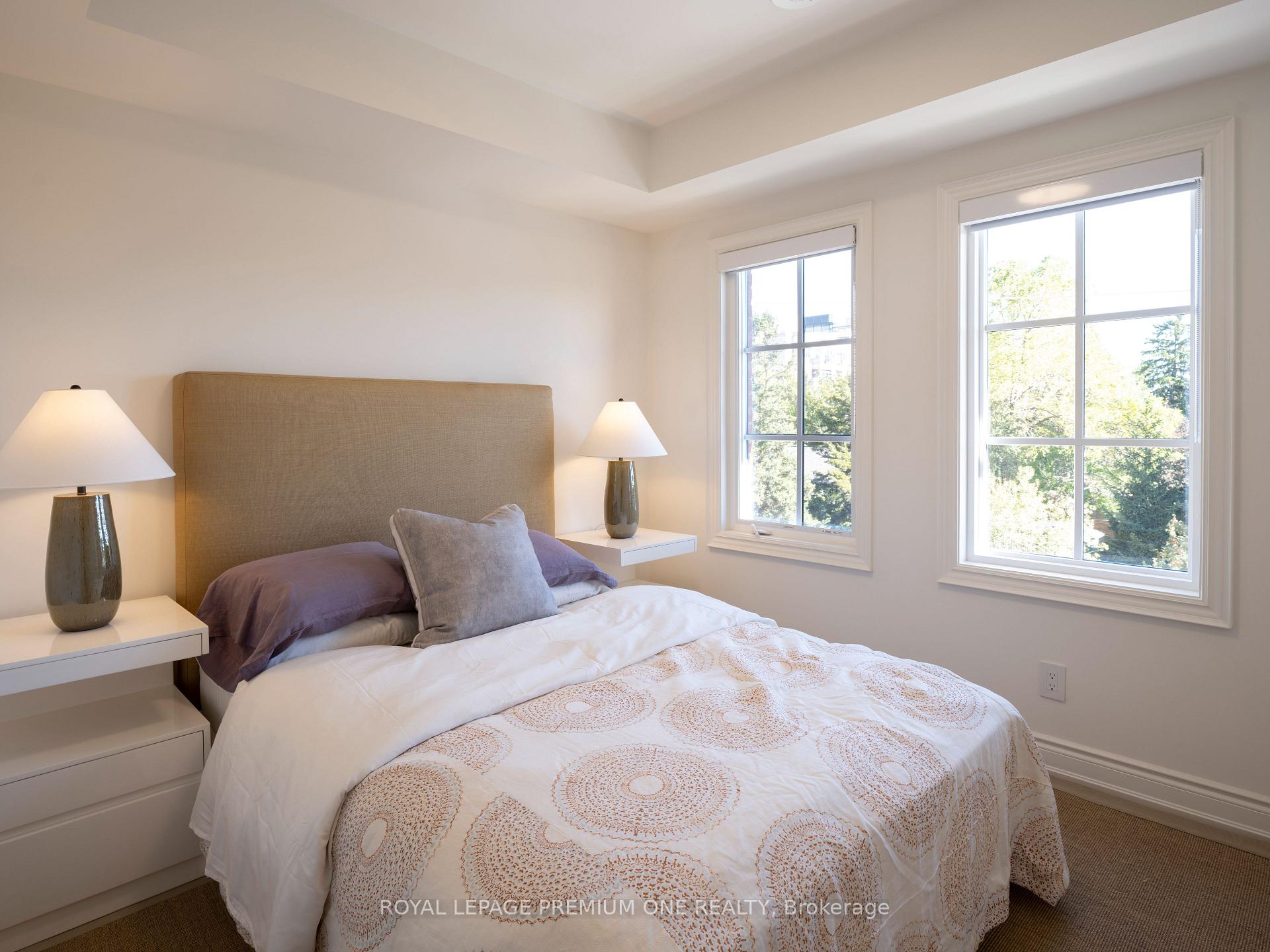 Photo 21 of 20 Earlington Avenue, Etobicoke, Kingsway South — HOMEH