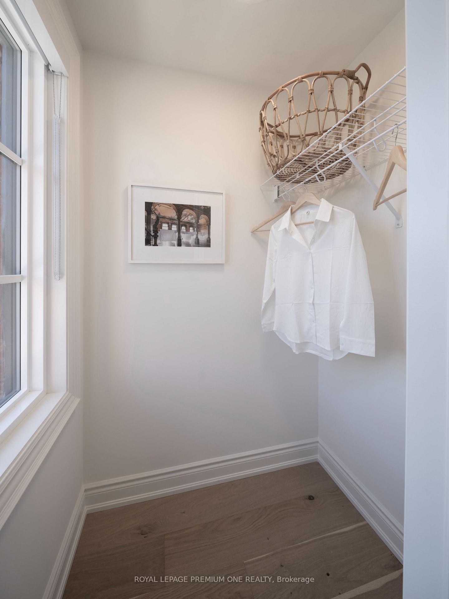 Photo 22 of 20 Earlington Avenue, Etobicoke, Kingsway South — HOMEH