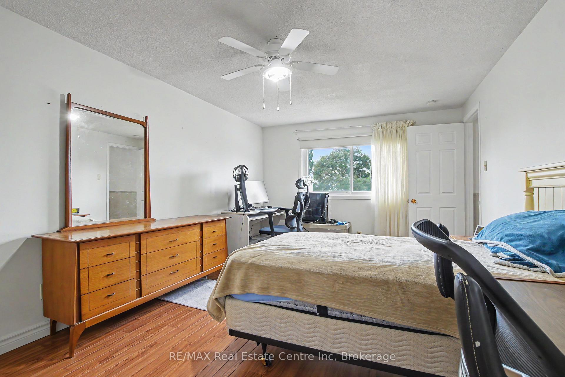 Photo 22 of 78 Rolling Meadows Drive, Kitchener, Forest Heights — HOMEH