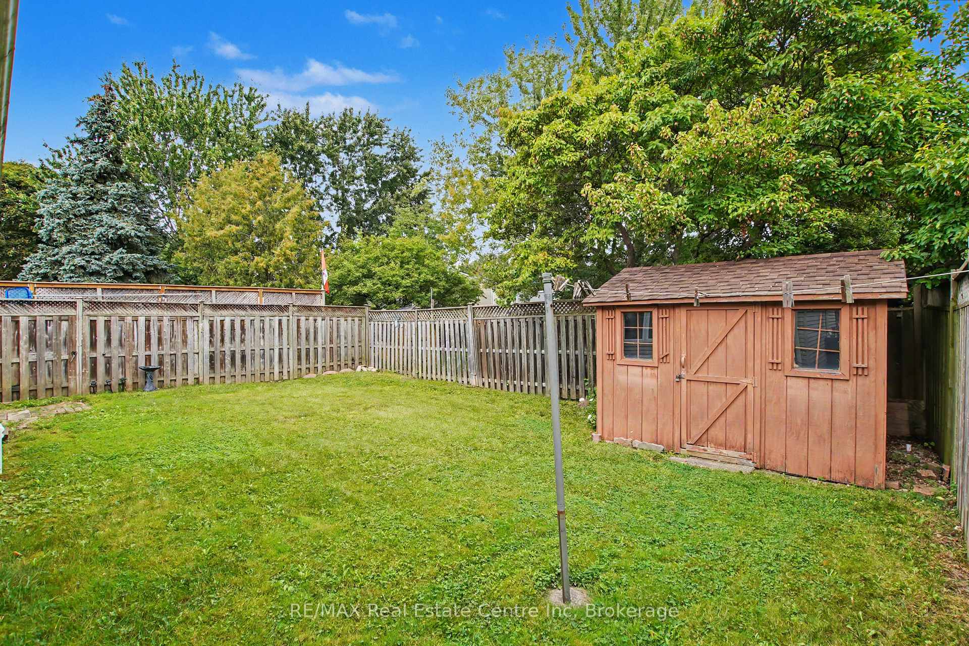Photo 34 of 78 Rolling Meadows Drive, Kitchener, Forest Heights — HOMEH