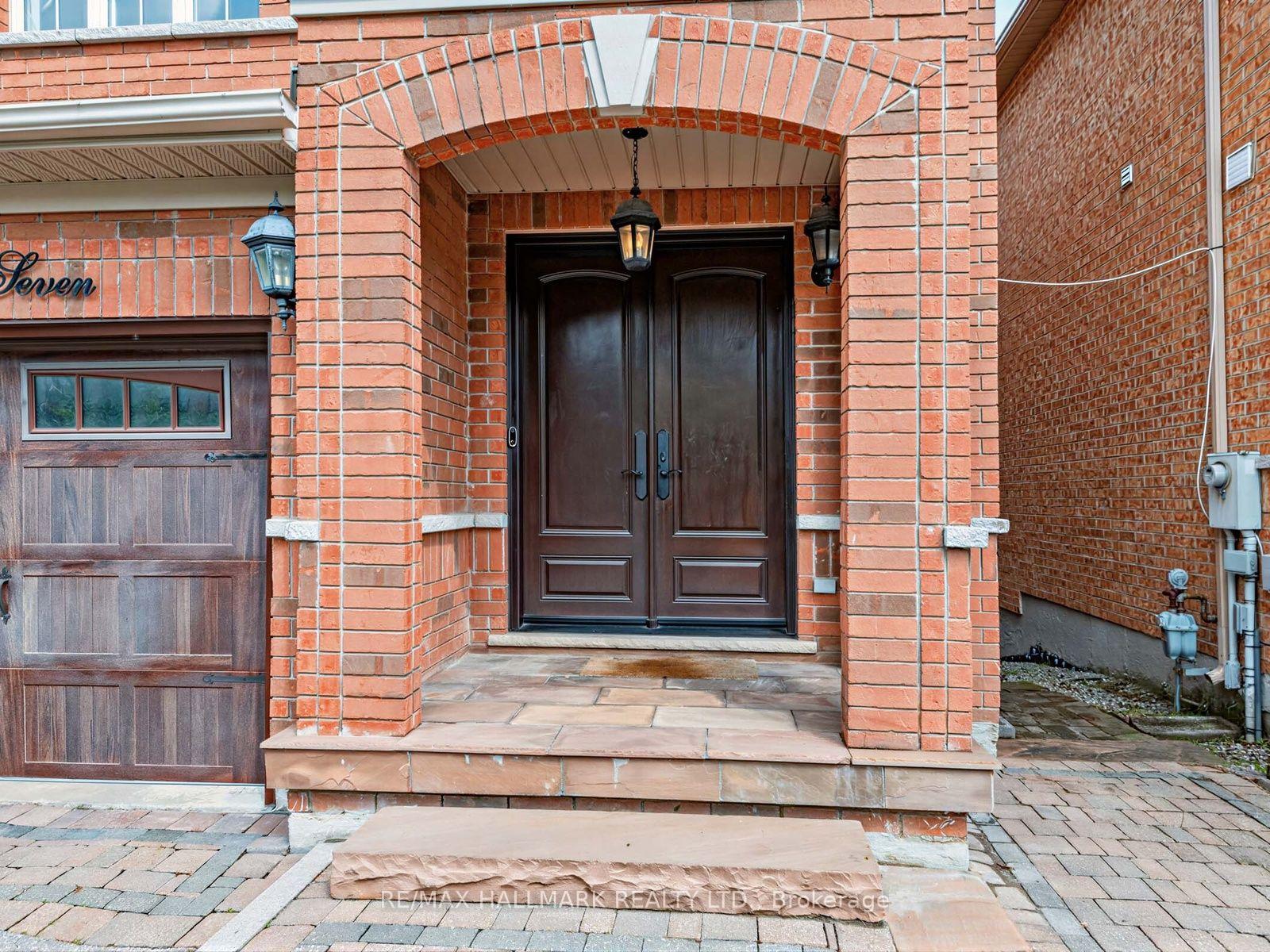 Photo 3 of 37 Cherry Bush Road, Vaughan, Patterson — HOMEH