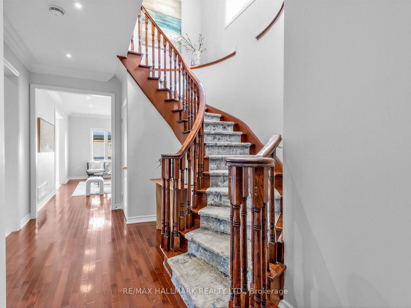 Photo 6 of 37 Cherry Bush Road, Vaughan, Patterson — HOMEH