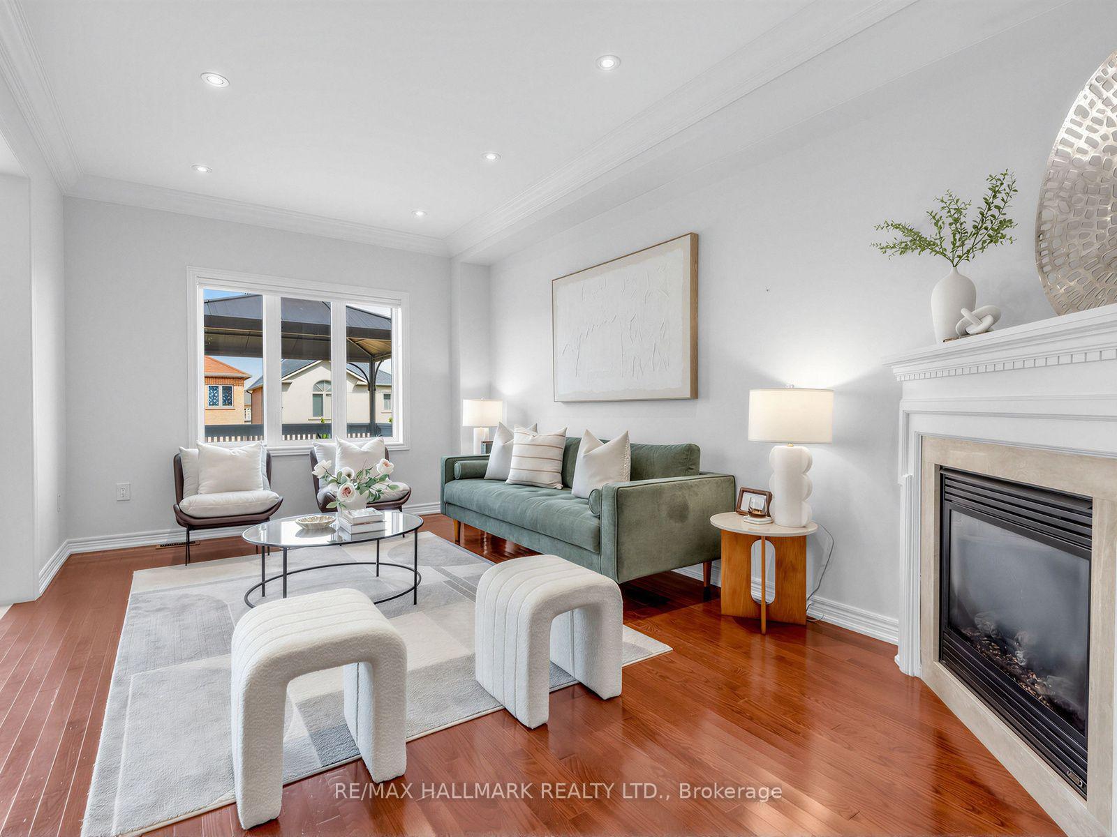 Photo 8 of 37 Cherry Bush Road, Vaughan, Patterson — HOMEH