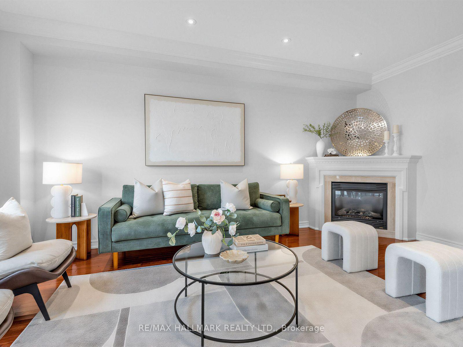Photo 11 of 37 Cherry Bush Road, Vaughan, Patterson — HOMEH