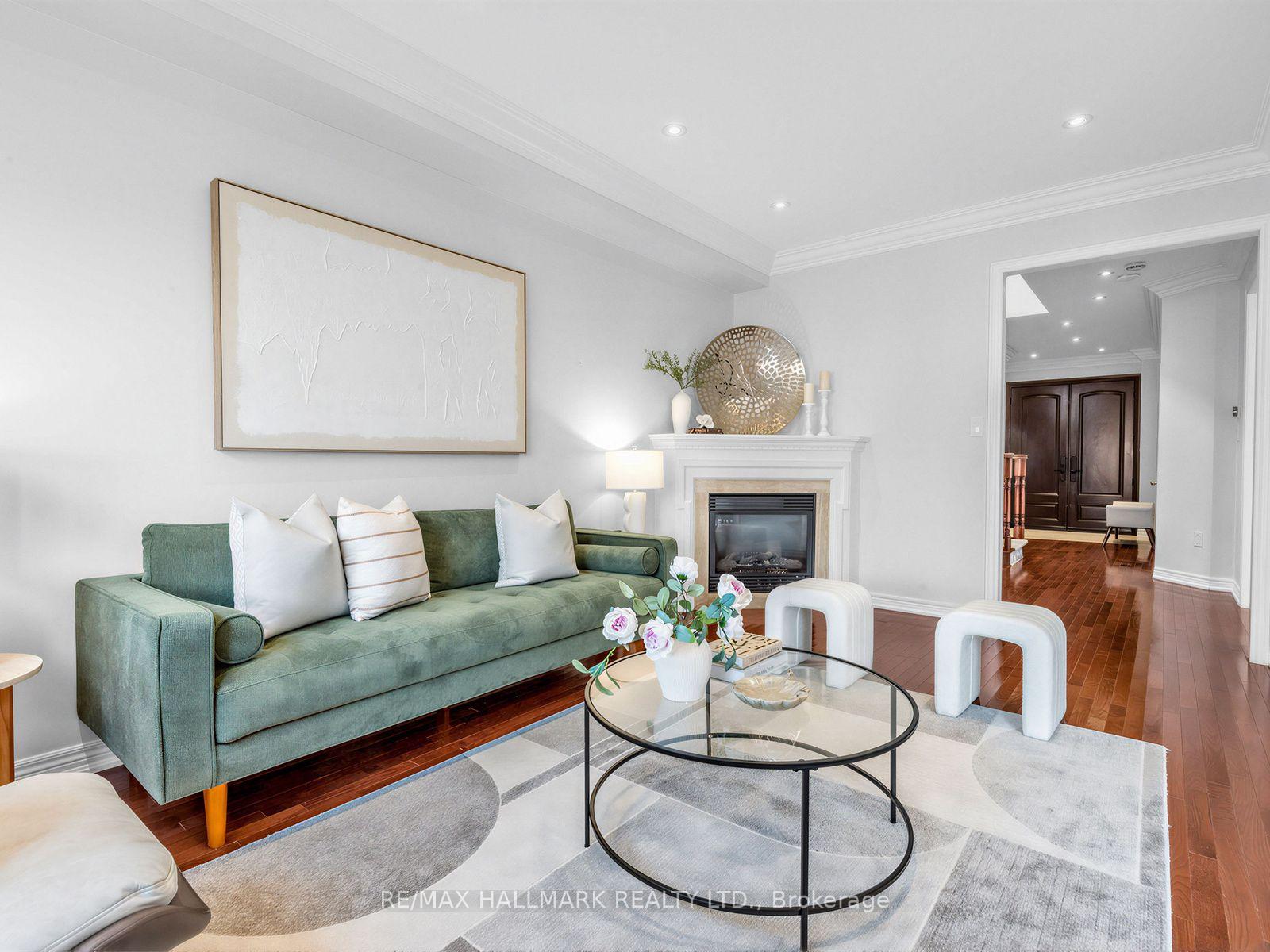 Photo 12 of 37 Cherry Bush Road, Vaughan, Patterson — HOMEH